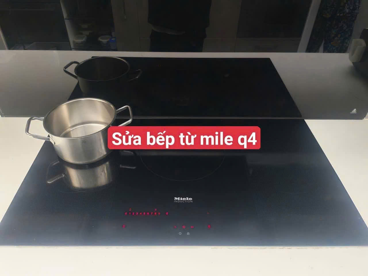 Kiểm tra mặt kính và hoạt động vùng nấu bếp từ